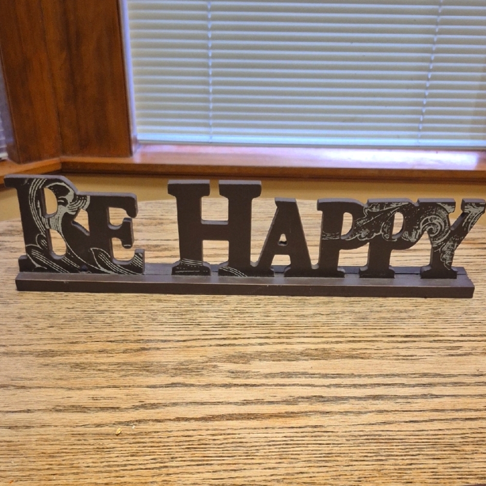 Be Happy Sign Decor